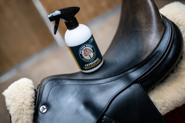 Cleaner – prípravok na čistenie a starostlivosť o kožené jazdecké vybavenie 3