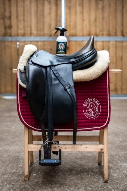 Cleaner – prípravok na čistenie a starostlivosť o kožené jazdecké vybavenie 4