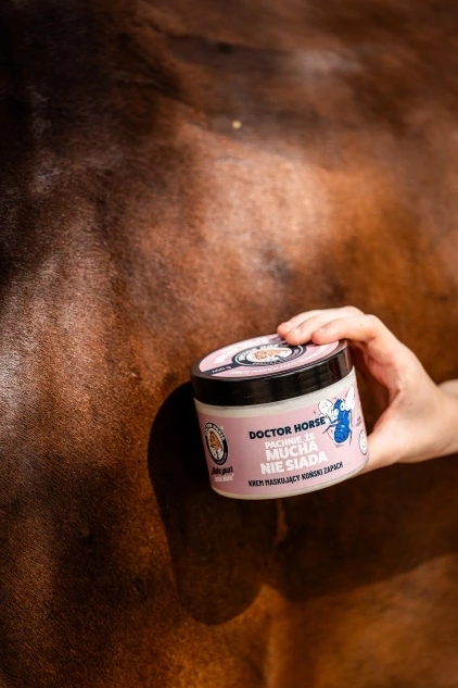 Smells that a fly does not sit in the cream- repelentný krém 3