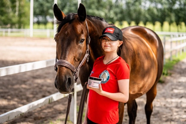 Smells that a fly does not sit in the cream- repelentný krém 2