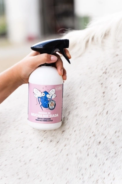 Smells that a fly does not sit down - maskujúci sprej na koňský zápach 2